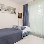 Apartment With Balcony 180 M To The Royal Baths By Renters Warsaw