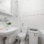 Apartment With Balcony 180 M To The Royal Baths By Renters Warsaw
